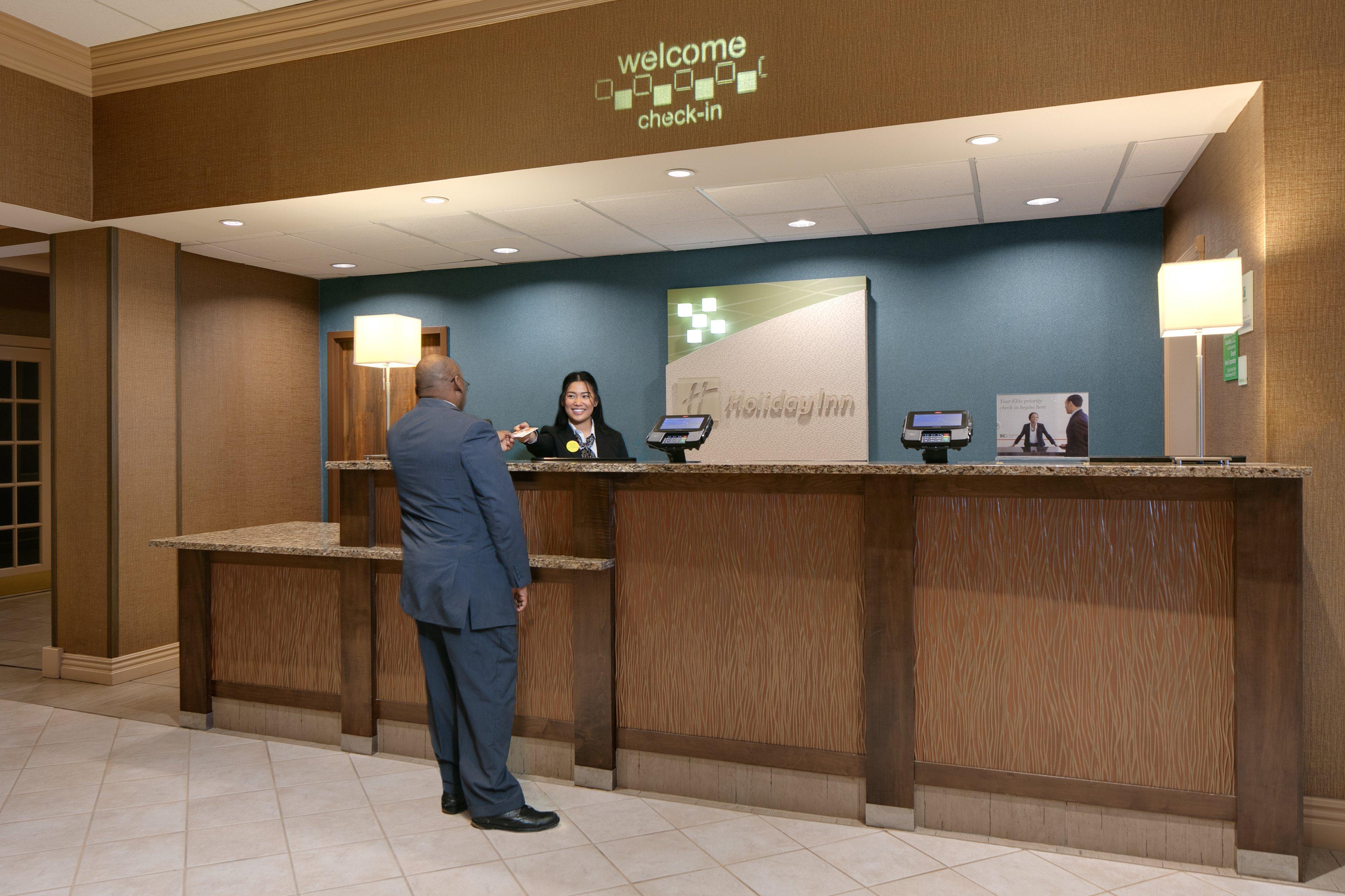 Holiday Inn Hotel & Suites Overland Park-West By Ihg מראה חיצוני תמונה