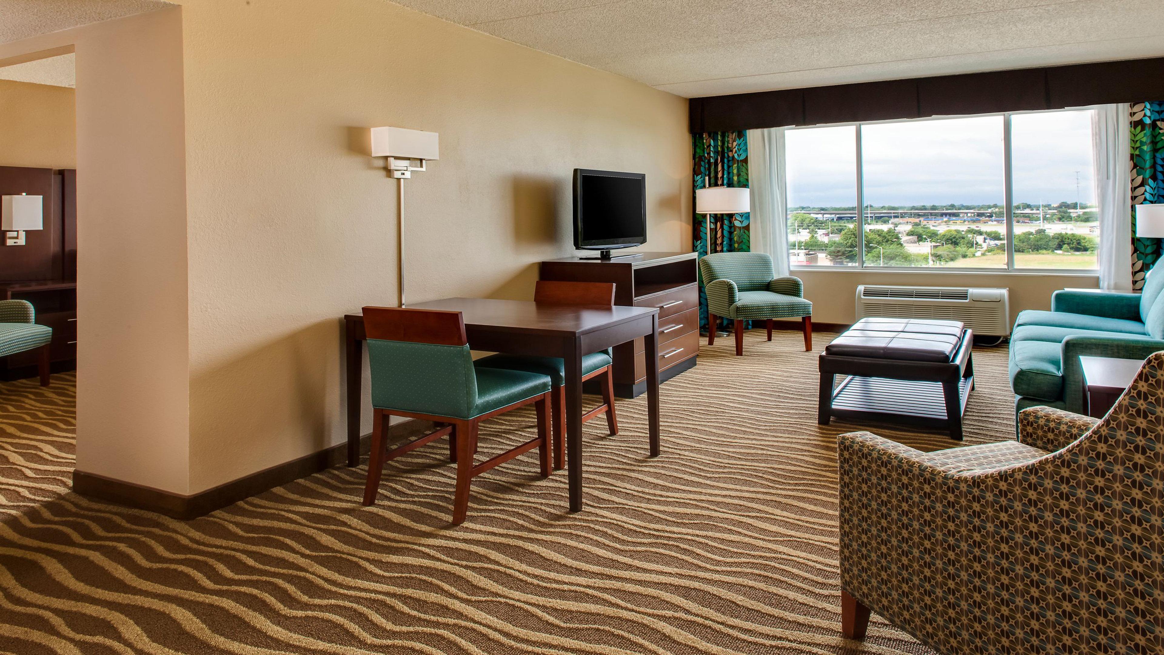 Holiday Inn Hotel & Suites Overland Park-West By Ihg מראה חיצוני תמונה