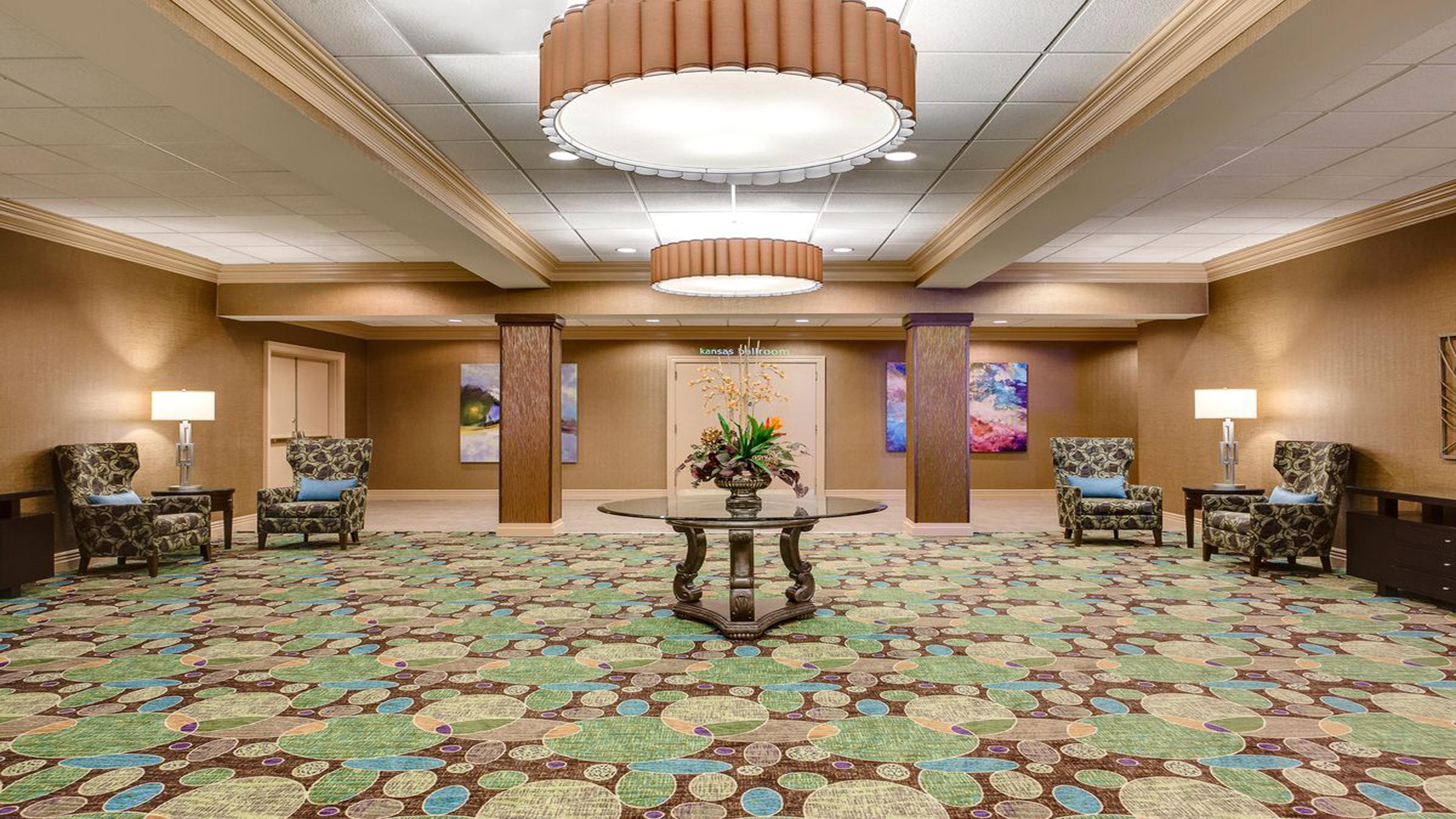 Holiday Inn Hotel & Suites Overland Park-West By Ihg מראה חיצוני תמונה