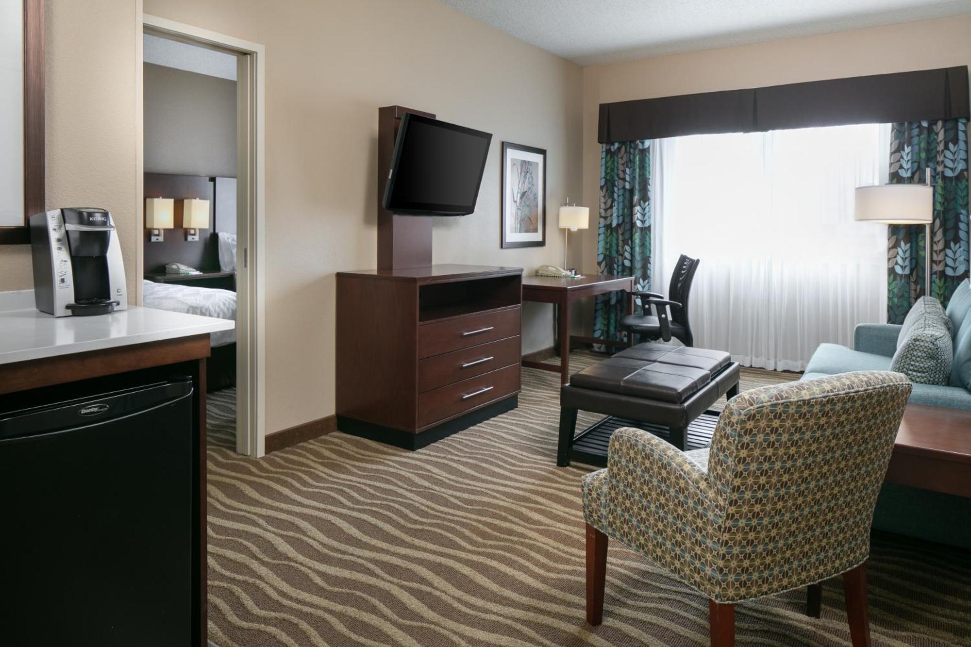 Holiday Inn Hotel & Suites Overland Park-West By Ihg מראה חיצוני תמונה