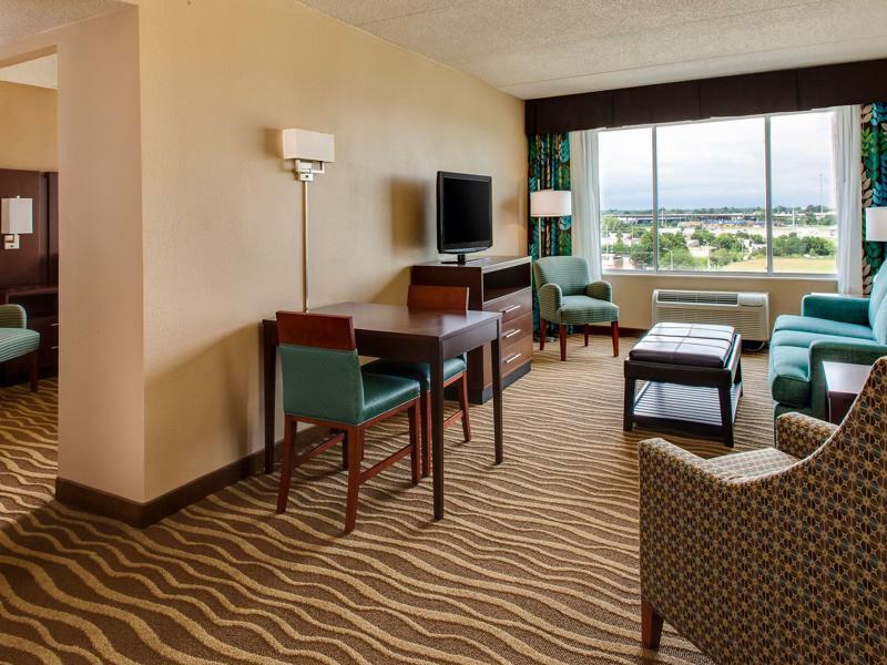 Holiday Inn Hotel & Suites Overland Park-West By Ihg מראה חיצוני תמונה